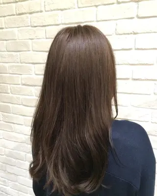 カラー moanin モーニンのヘアスタイル