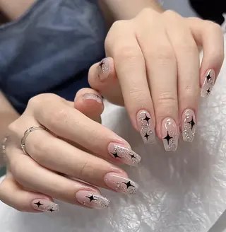 ネイル Queen‘s なんのネイルデザイン