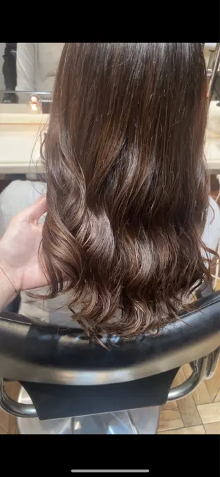 セミロング パーマ ご新規様限定 透明感カラーKANAのヘアスタイル