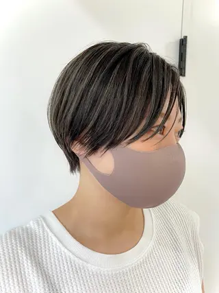 ショート オカダ ノゾミのヘアスタイル