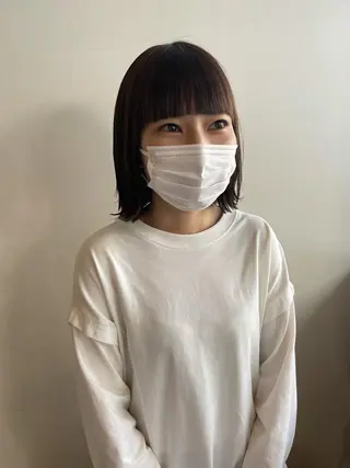 ショート カラー MIOベージュカラー 柔らかいカラーのヘアスタイル