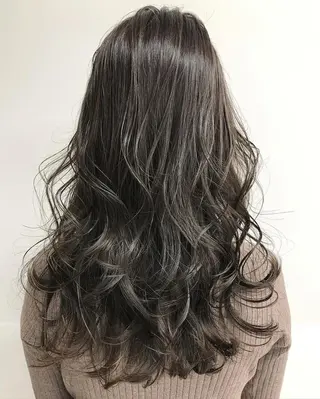 セミロング カラー ヘアアレンジ 【公式】amble luxe池袋東口🩷のヘアスタイル