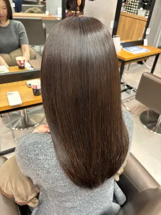 セミロング カラー 艶カラー✨️縮毛矯正 ×耳ツボ💠mamiのヘアスタイル