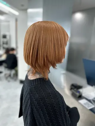 ショート カラー ダメージレスブリーチ ×美髪矯正【滝太】のヘアスタイル