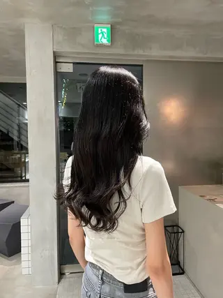 ロング カラー porto まなみのヘアスタイル