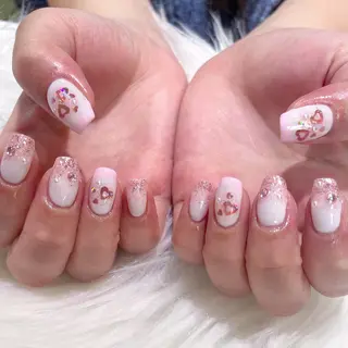 ネイル Anurea HARUKA🌸のネイルデザイン