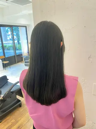 ロング カラー 関 桃萌果のヘアスタイル