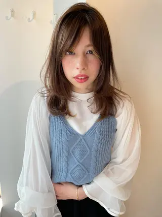 セミロング カラー 過去一の柔髪ヘア 🌿einshairのヘアスタイル