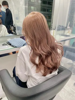 ミディアム カラー ハッシュカット/レイ ヤーカットArataのヘアスタイル