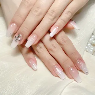 ネイル 🎀M nails✨ ビューティーのネイルデザイン