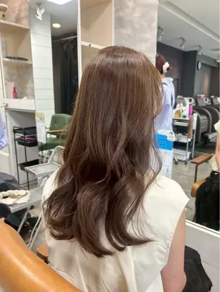 ロング カラー 西岡 英菜のヘアスタイル