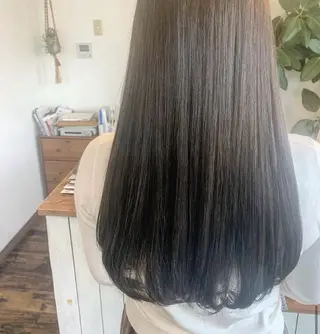 カラー 松村 あいのヘアスタイル