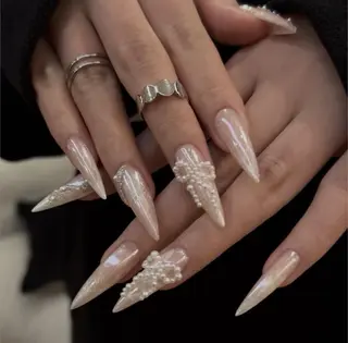 ネイル エリ🫧 nail池袋東口のネイルデザイン