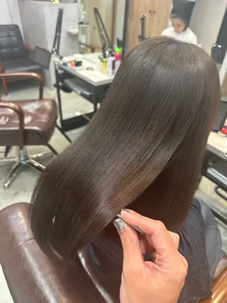 セミロング カラー 美髪美容師 🫧くぼた店長のヘアスタイル