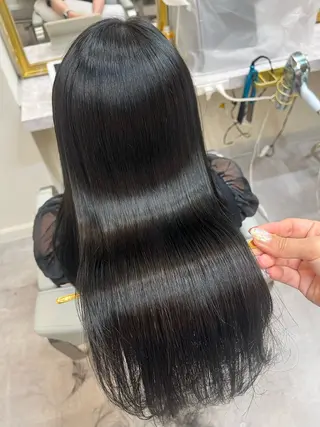 セミロング カラー 佐藤 瑚碧のヘアスタイル