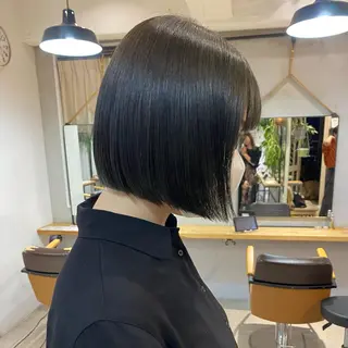 ショート 縮毛/透明感カラー Mariamu🫧のヘアスタイル