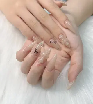ネイル Dyo Nail_Royalのネイルデザイン