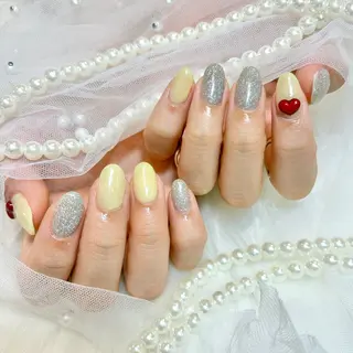 ネイル WISTERIA ainaのネイルデザイン