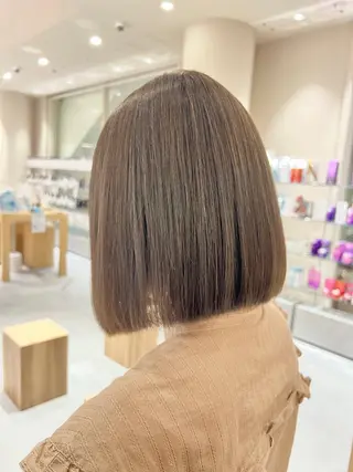 ミディアム カラー kako ショート ボブのヘアスタイル