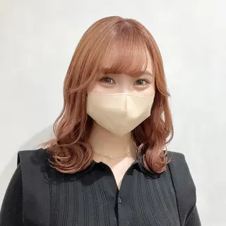 セミロング カラー 🩵ブリーチカラー MIORI🩵のヘアスタイル