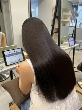 ロング パーマ ハイトーンカラー が絶対可愛い✨泰聖✨のヘアスタイル