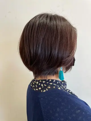 ショート カラー 透明感カラー 🩶🩵🩷AIRIのヘアスタイル