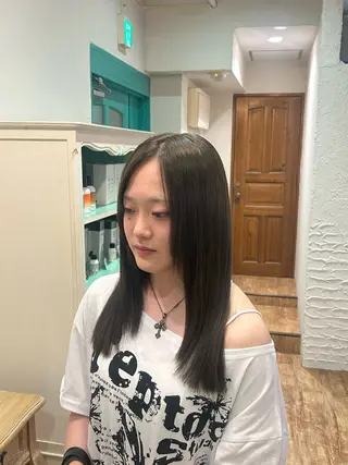 カラー 水口 琉那のヘアスタイル
