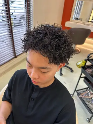 ショート パーマ メンズ 三宅 壱輝のヘアスタイル