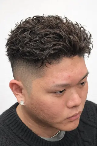 ショート パーマ 深夜23時まで営業 OR BARBERのヘアスタイル