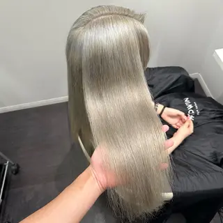 ミディアム カラー 💫艶ハイトーン×髪 質改善💫リュウトのヘアスタイル