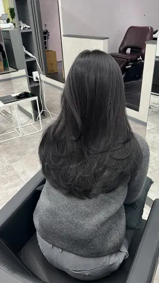 セミロング 'comma rinkaのヘアスタイル
