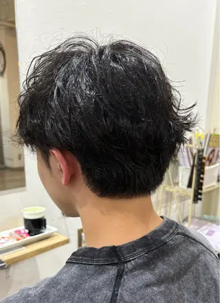 ミディアム パーマ 二瓶 恵理のヘアスタイル