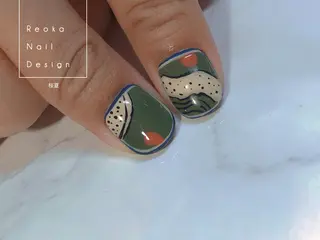 ミディアム ネイル Blowe ニュアンスのネイルデザイン