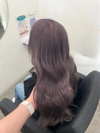 ロング カラー 透明感カラー 結羽愛のヘアスタイル