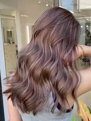 ロング sera 🎀ベージュのヘアスタイル