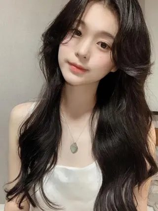 ロング 韓国✖️網紅🖤 パーマYURIYAのヘアスタイル