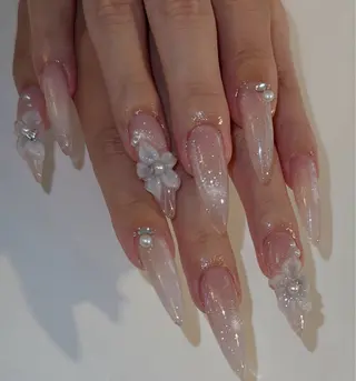 ネイル WO MIAO💎のネイルデザイン