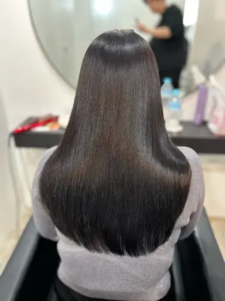 ロング 〜貴女の人生に寄り添 う〜オダ　ジュンペイのヘアスタイル