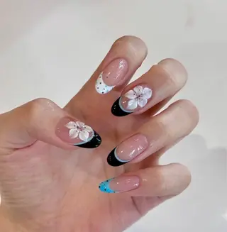 ネイル Rina Mika Nailsのネイルデザイン