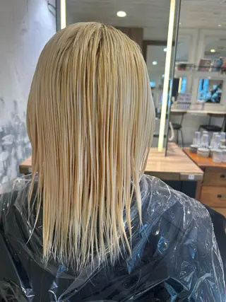 セミロング カラー momona english okのヘアスタイル