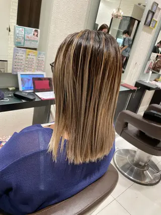カラー 福島 望のヘアスタイル