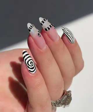 ネイル Tagi Nail 銀座店のネイルデザイン
