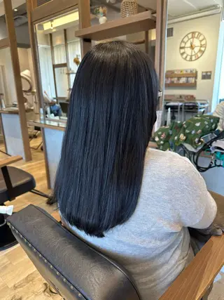 ロング 石原 麻菜のヘアスタイル