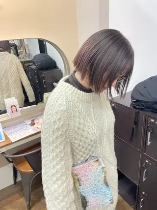ミディアム くすみベージュカラー 🪻HARUKAのヘアスタイル