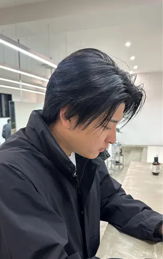 カラー メンズ YOSHINO AIKOのヘアスタイル