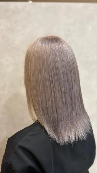 ミディアム カラー 🎀透明感カラー /ケアブリーチ🎀のヘアスタイル