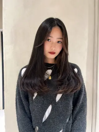 ロング TaNa. 笑南(えみな)のヘアスタイル