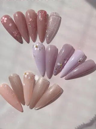 ネイル Moons 🌙🪄のネイルデザイン