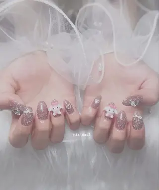 ネイル Hin Nailのネイルデザイン