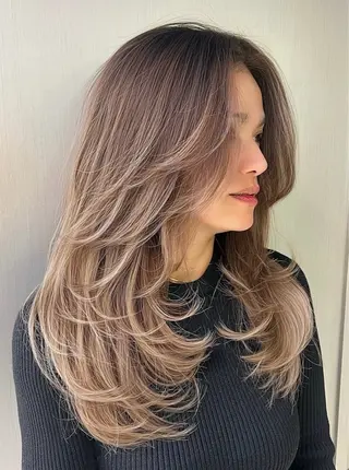 ロング Kotomi 🇺🇸💋のヘアスタイル